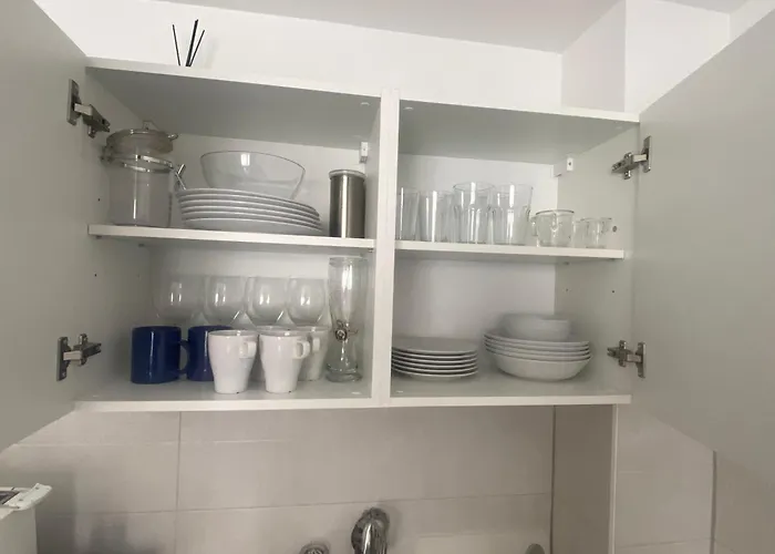 Zentral Gelegene Schoene In Mitte, Neu Renoviert, Direkte Naehe Zum Klinikum Im Viertel , Balkon Lägenhet Bremen